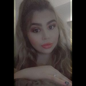 Meet your Posher, Mayra